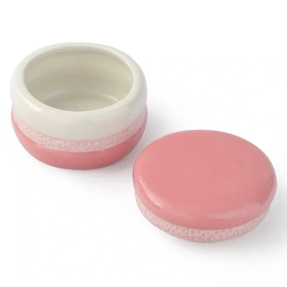 Target Bullseye Valentine’s Trinket Boxes Cake Cupcake Macaroon
